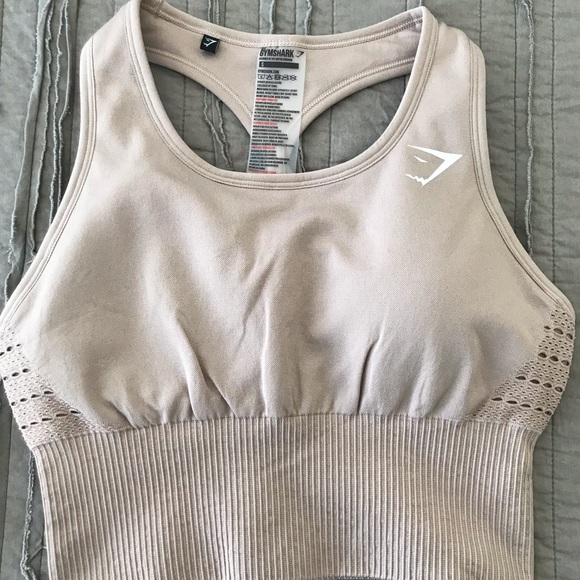 SOLD.   GYMSHARK Energy Seamless Crop Top - Picture 2 of 4